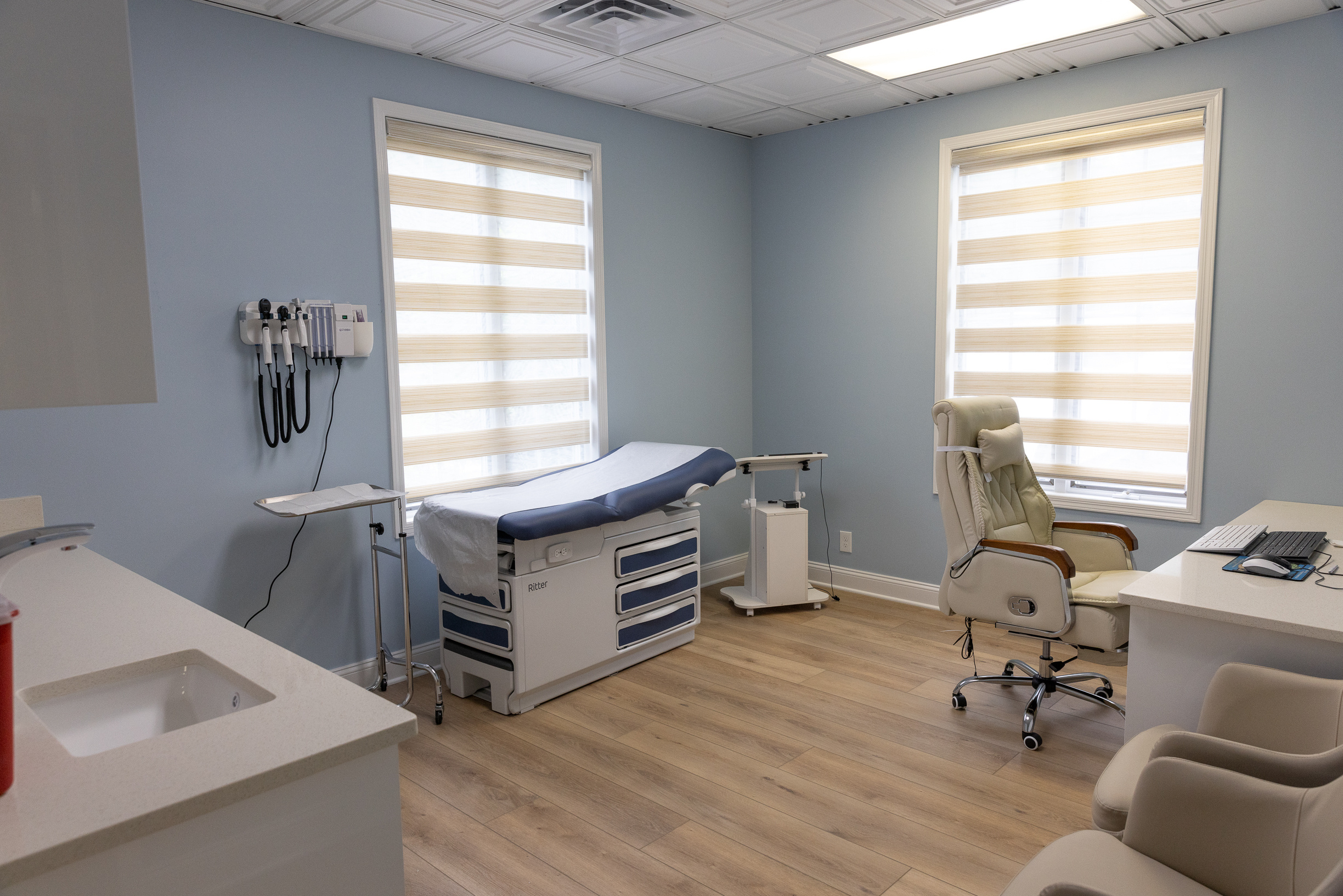 Weight Loss Doctor - UniMed Center - weight loss near me - weight loss clinic - internal medicine doctor - Lipotropic Injections - B12 Injections - IV Therapy near me - Acupuncture - Allergy Treatments - Dr. Jenny Liu - Dr. Bin Yang